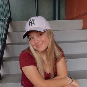 Meet your Posher, Natalie